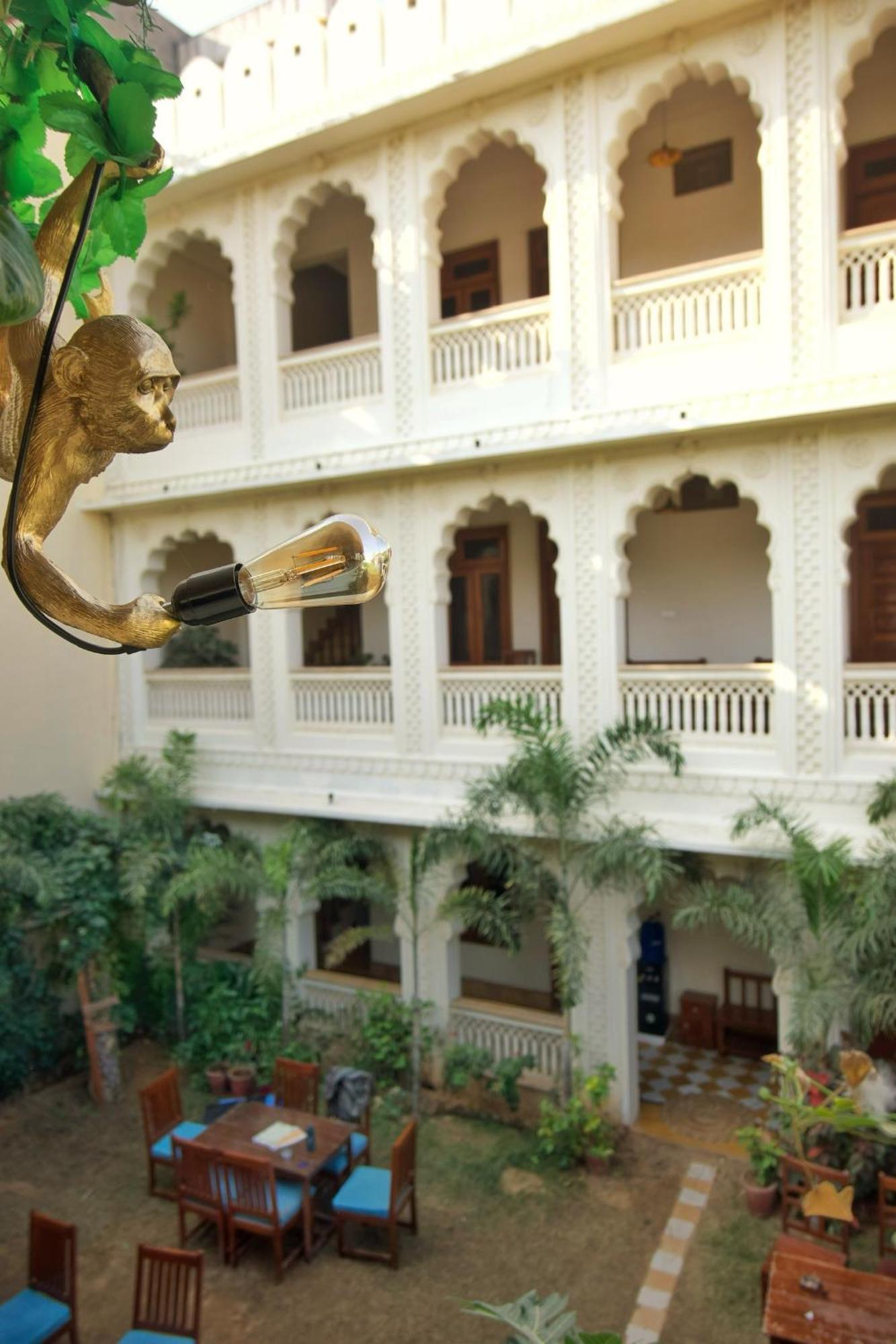 Banana Hostel プシュカル エクステリア 写真